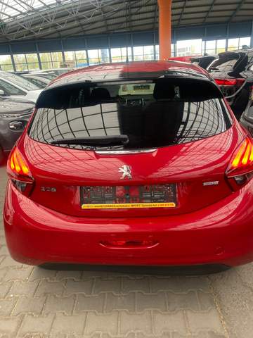 Peugeot 208 I facelifting 2016 — zdjęcie 11