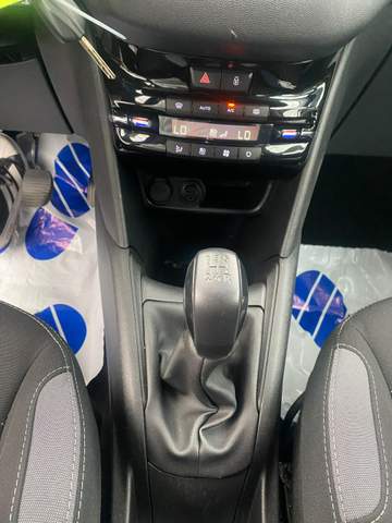 Peugeot 208 I facelifting 2016 — zdjęcie 16