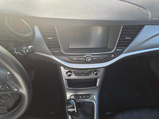 Opel Astra K 2019 — zdjęcie 14