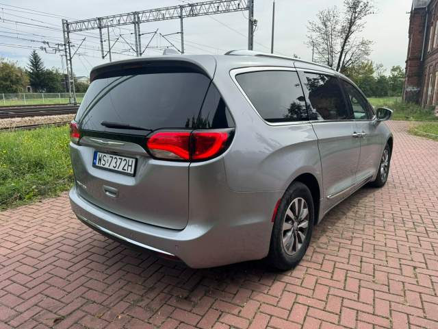 Chrysler Pacifica RU 2019 — zdjęcie 5