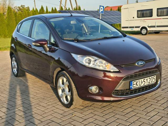 Ford Fiesta Mk6 2011 — zdjęcie 3