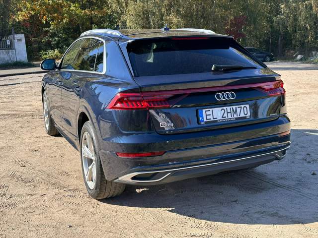 Audi Q8 I (4M) 2023 — zdjęcie 9