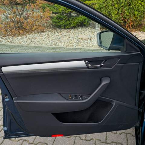 Skoda Superb III 2018 — zdjęcie 23