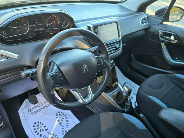 Peugeot 208 I 2013 — zdjęcie 31