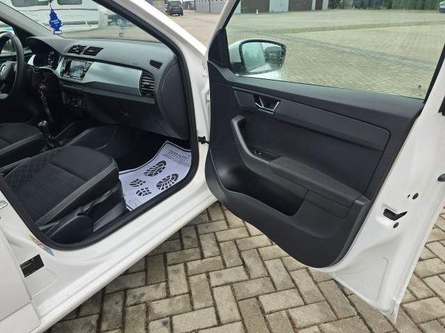 Skoda Fabia III facelifting 2021 — zdjęcie 25