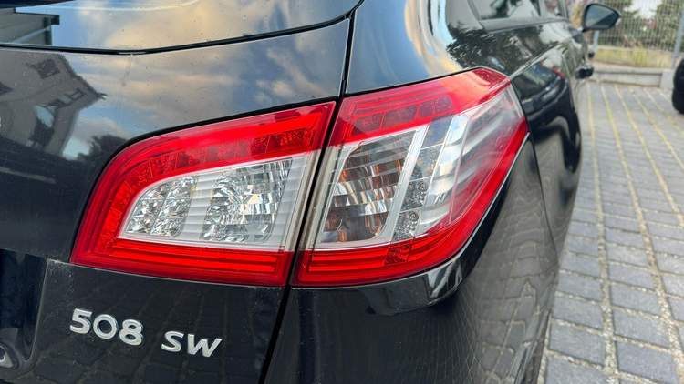 Peugeot 508 I 2012 — zdjęcie 12
