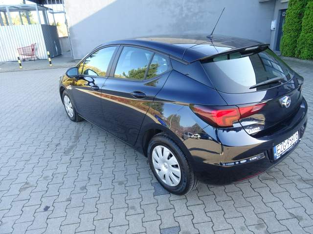 Opel Astra K 2019 — zdjęcie 11