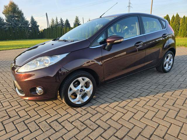 Ford Fiesta Mk6 2011 — zdjęcie 7