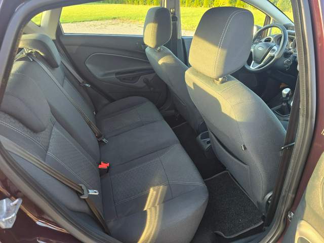 Ford Fiesta Mk6 2011 — zdjęcie 21