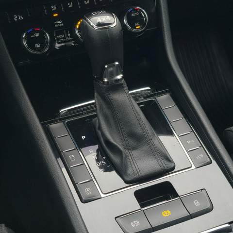 Skoda Superb III 2018 — zdjęcie 31