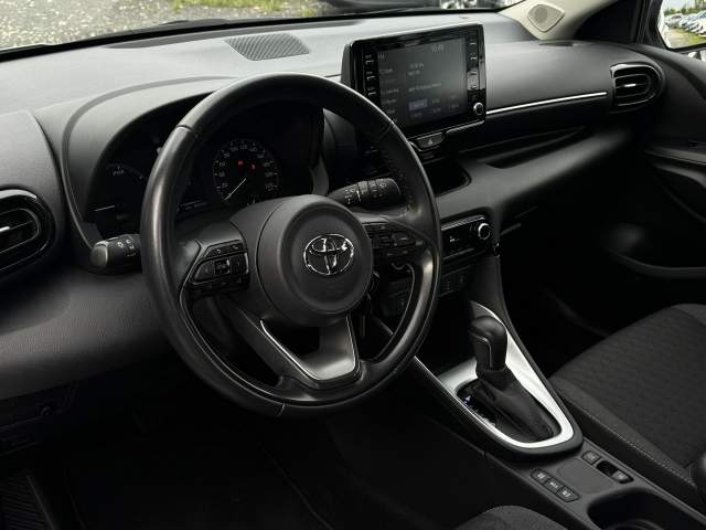 Toyota Yaris IV 2023 — zdjęcie 21