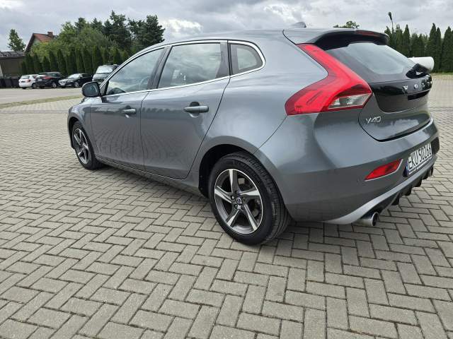 Volvo V40 II 2015 — zdjęcie 14