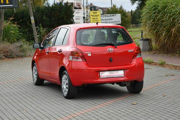 Toyota Yaris II facelifting 2009 — zdjęcie 18