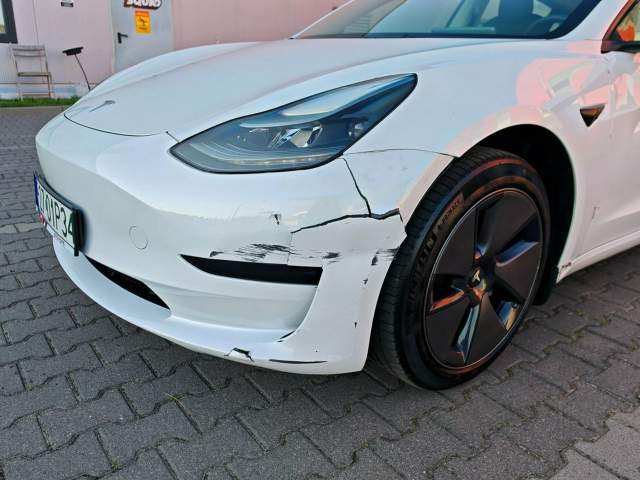 Tesla Model 3 I 2023 — zdjęcie 11