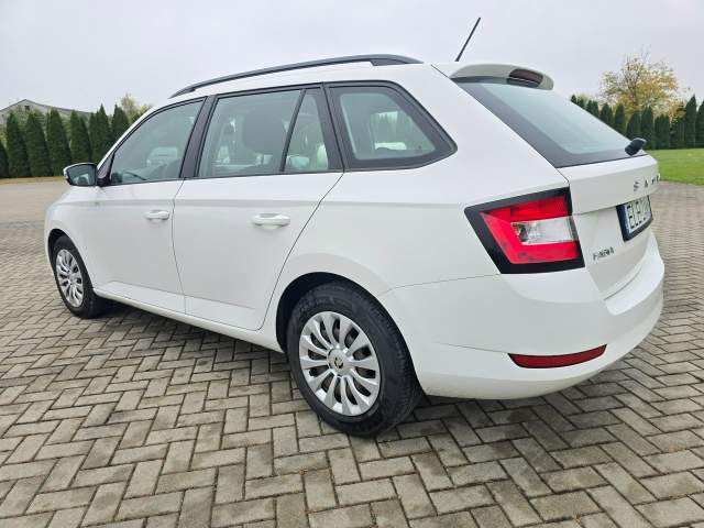 Skoda Fabia III facelifting 2021 — zdjęcie 12
