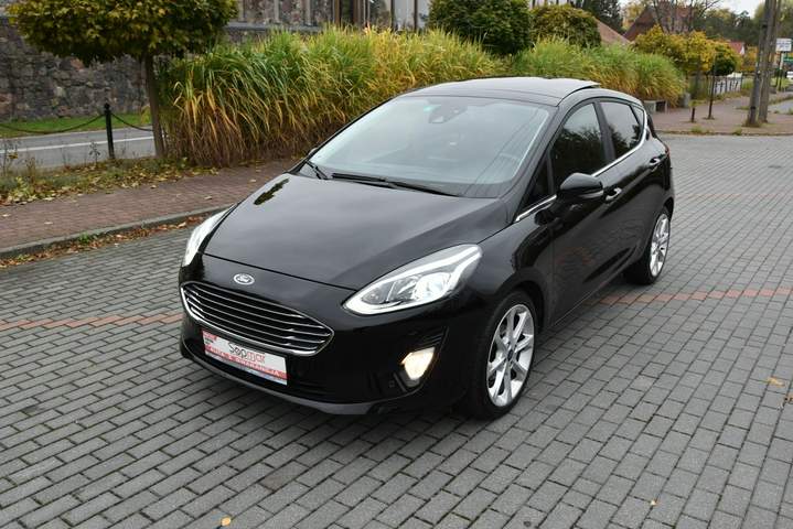Ford Fiesta Mk6 facelifting 2017 — zdjęcie 2