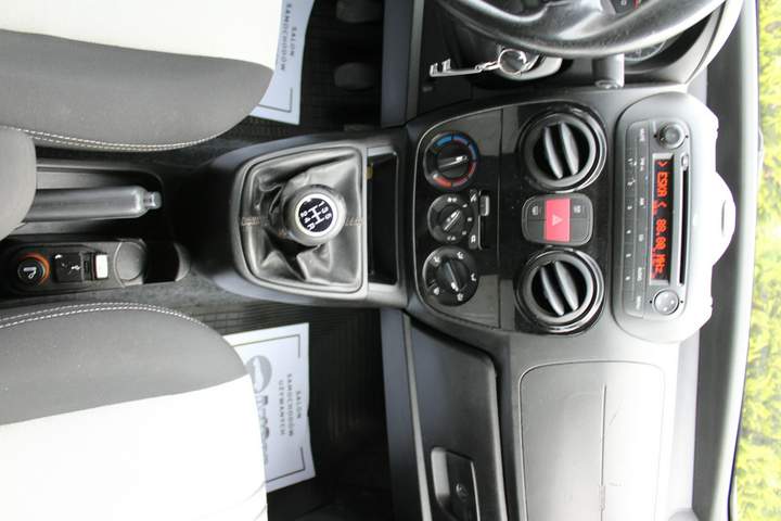 Fiat Qubo I 2013 — zdjęcie 15