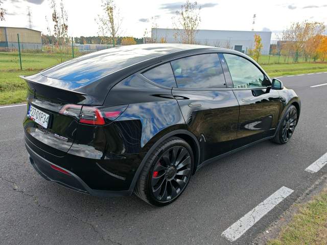 Tesla Model Y I 2022 — zdjęcie 5