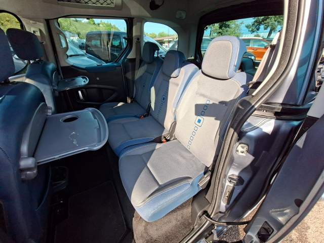 Citroen Berlingo II 2011 — zdjęcie 24