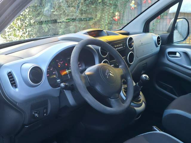 Citroen Berlingo II 2011 — zdjęcie 8