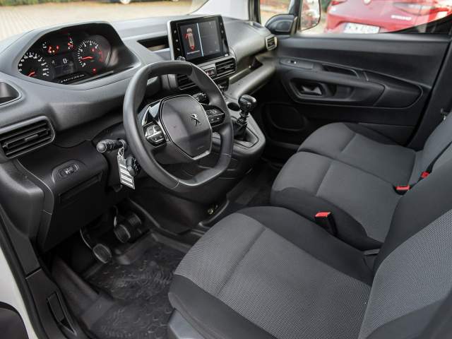 Peugeot Partner II facelifting 2 2022 — zdjęcie 12