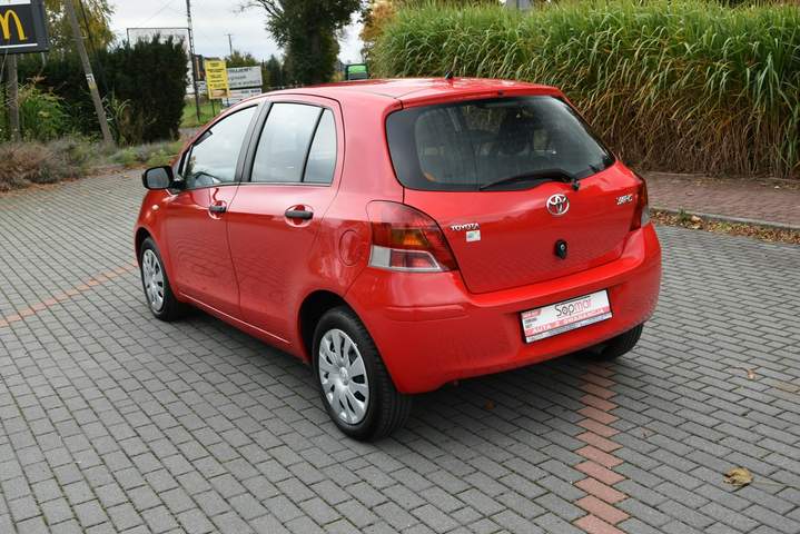 Toyota Yaris II facelifting 2009 — zdjęcie 4
