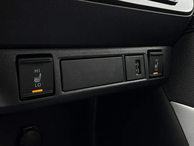 Toyota Yaris IV 2023 — zdjęcie 31