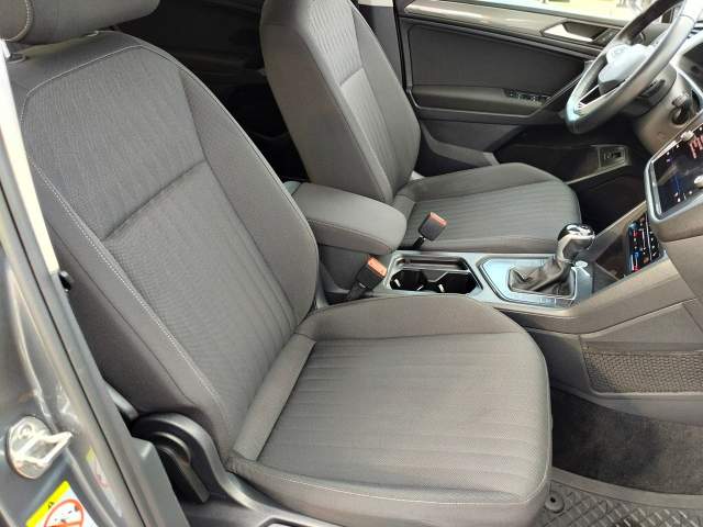 Volkswagen Tiguan II facelifting 2023 — zdjęcie 9