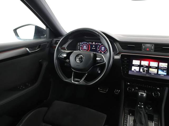 Skoda Superb III facelifting 2020 — zdjęcie 16