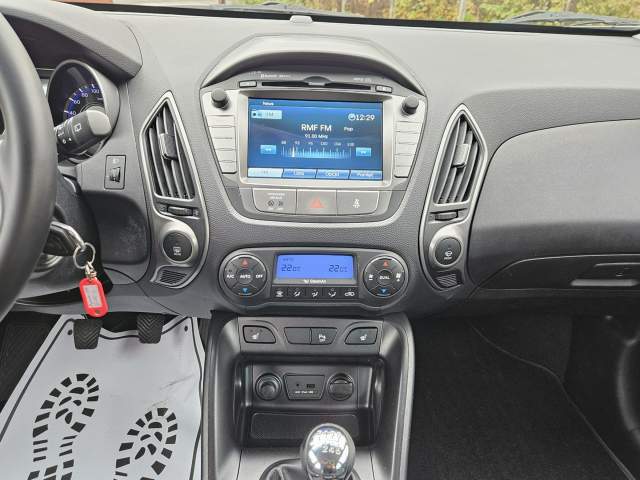 Hyundai ix35 I facelifting 2015 — zdjęcie 13