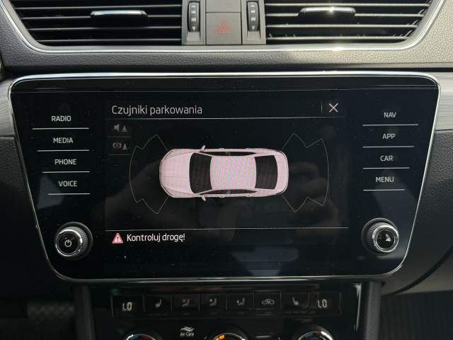 Skoda Superb III facelifting 2021 — zdjęcie 24
