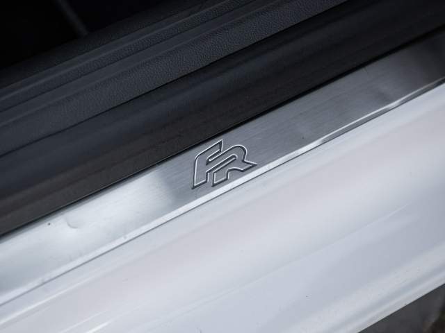 SEAT Leon III 2016 — zdjęcie 32