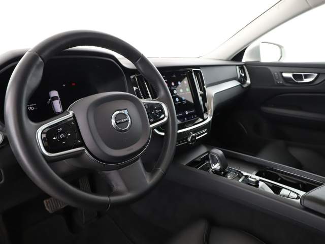 Volvo V60 II 2022 — zdjęcie 14