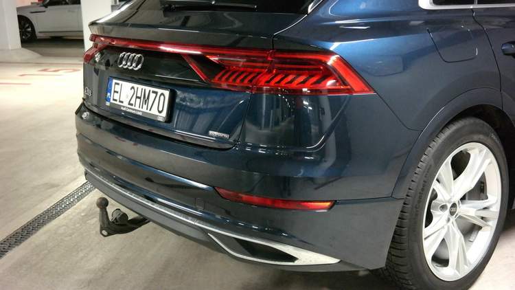 Audi Q8 I (4M) 2023 — zdjęcie 38