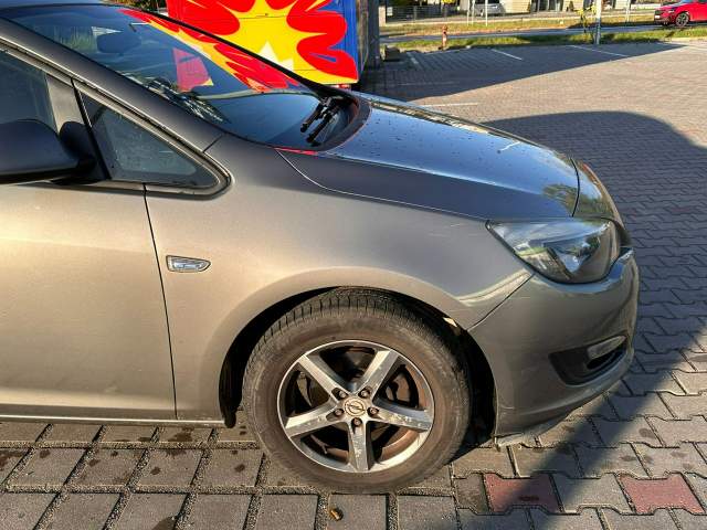 Opel Astra J facelifting 2016 — zdjęcie 29