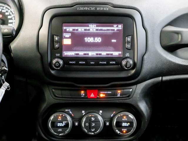 Jeep Renegade I 2014 — zdjęcie 18