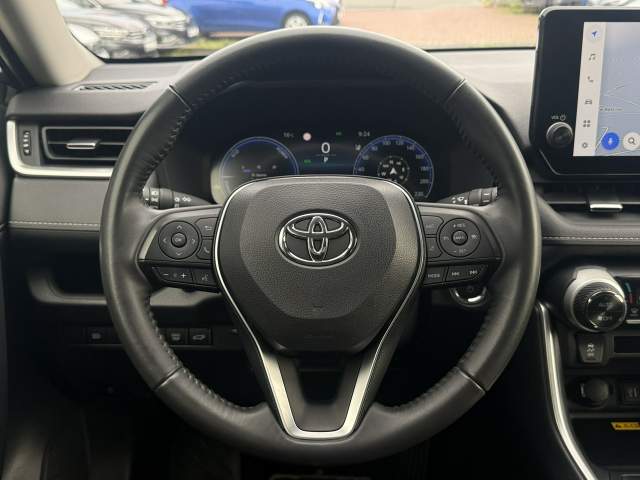 Toyota RAV4 V (XA50) 2023 — zdjęcie 15