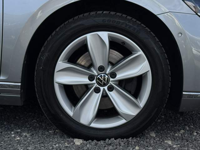Volkswagen Passat B8 facelifting 2022 — zdjęcie 12