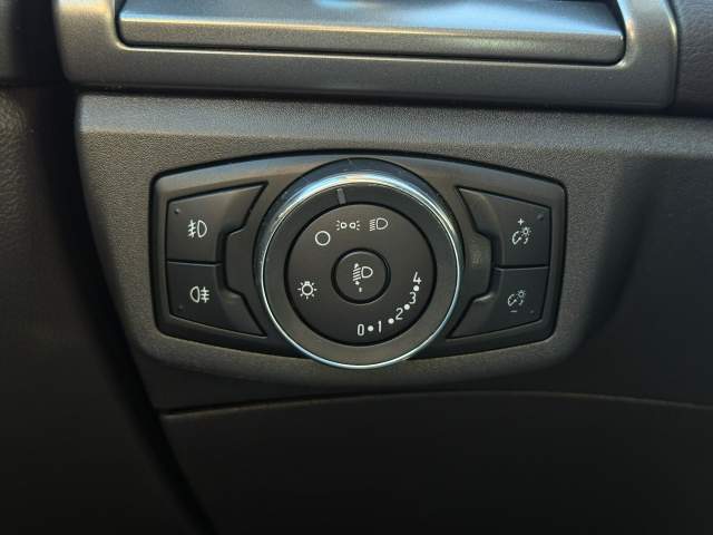 Ford Mondeo V 2015 — zdjęcie 27