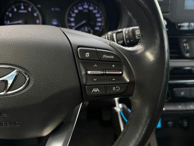Hyundai i30 III facelifting 2 2021 — zdjęcie 17