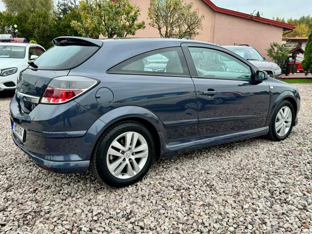 Opel Astra H facelifting 2008 — zdjęcie 13