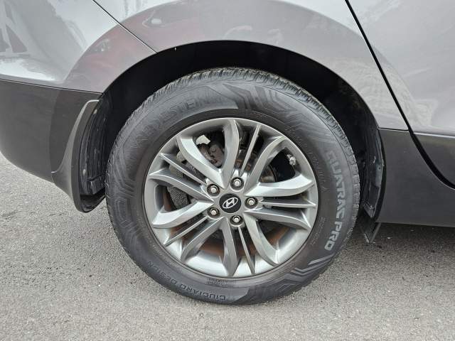 Hyundai ix35 I facelifting 2015 — zdjęcie 25