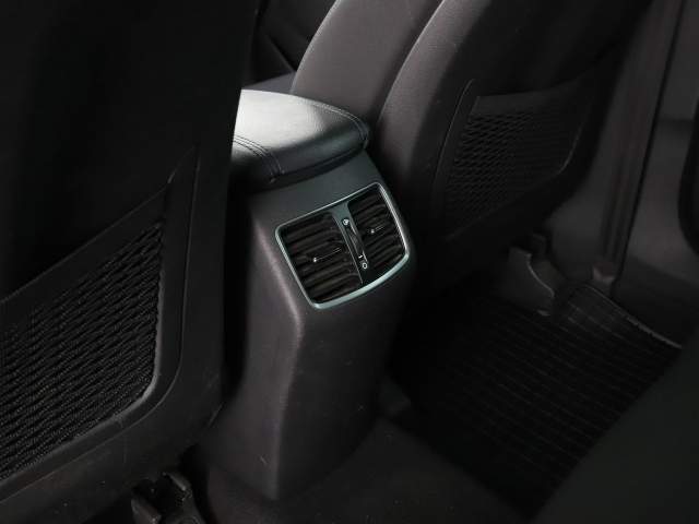 Hyundai Tucson III 2016 — zdjęcie 36