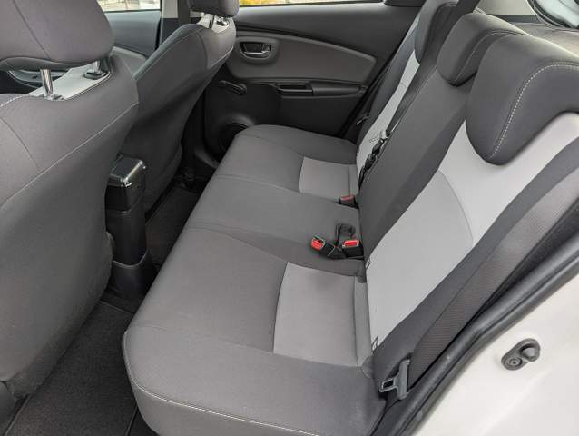 Toyota Yaris IV 2020 — zdjęcie 16