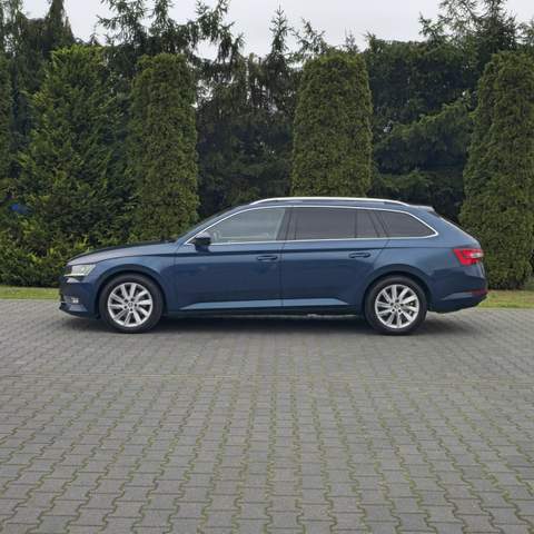 Skoda Superb III 2018 — zdjęcie 18