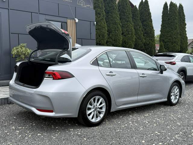 Toyota Corolla XII (E210) 2023 — zdjęcie 36