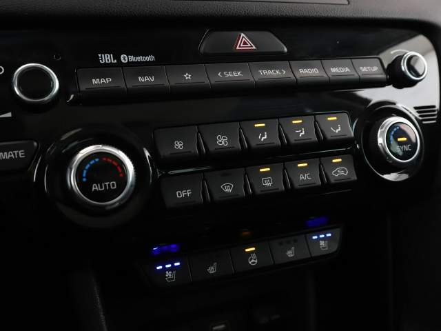 Kia Sportage IV facelifting 2020 — zdjęcie 28