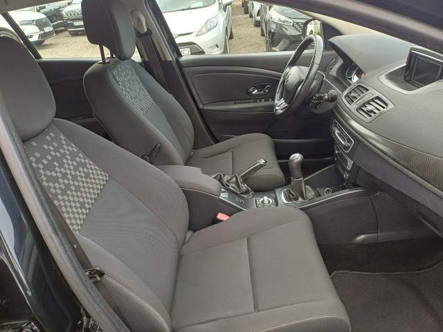 Renault Megane III facelifting 2013 — zdjęcie 11