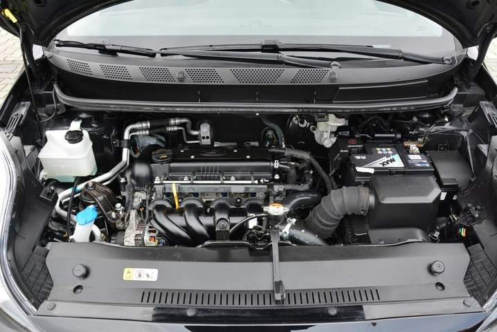 Hyundai ix20 I facelifting 2018 — zdjęcie 33