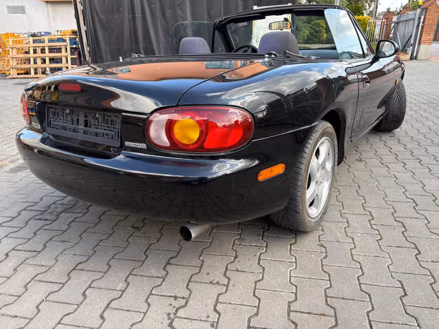 Mazda MX-5 I (NA) 1997 — zdjęcie 3